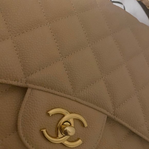 Chanel Classic Jumbo Flap - Picture 6 of 8